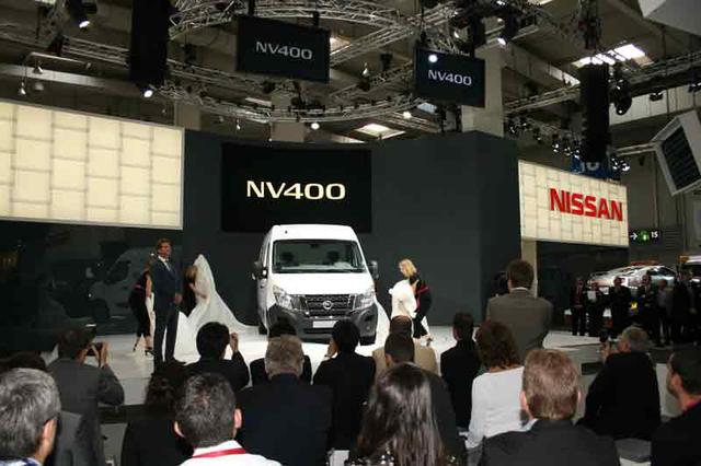 Nissan NV 400