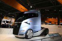 Man Concept S