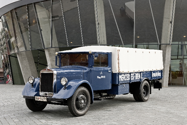 Uno de los camiones Mercedes Benz de los años 30 restaurado.