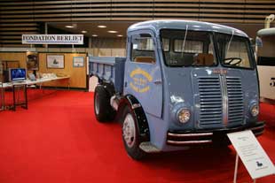 Un pequeño ejemplo de la colección de camiones históricos Berliet.