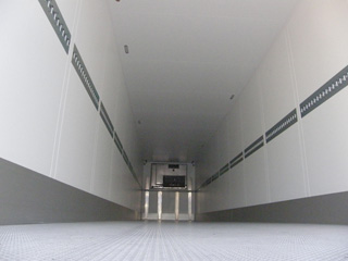Interior de uno de los frigos Schmitz Cargobull SKO.
