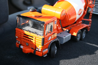 La maqueta reproduce un Pegaso Tecno 2323.26k.