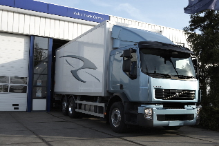 Rígido 6X2 de la gama Volvo FE.