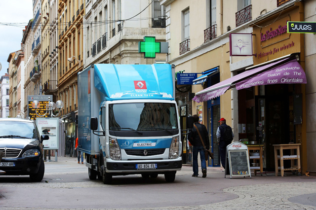 Con el Maxity Clean Tech Electric Renault Trucks ofrece un camión cero emisiones con 2 toneladas de carga útil.