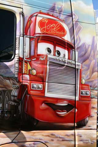 Los protagonista de la película Cars también han sido reproducidos.