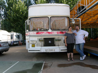 Un placer retratarse junto a una rareza tan bien conservada como este Pegaso 5030 L.