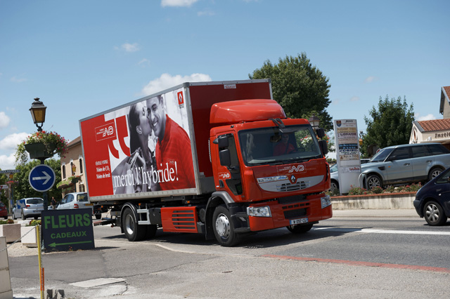 El Renault Premium Hybris Tech con su mecánica diésel-eléctrica puede ahorrar un 20 por ciento de combustible.