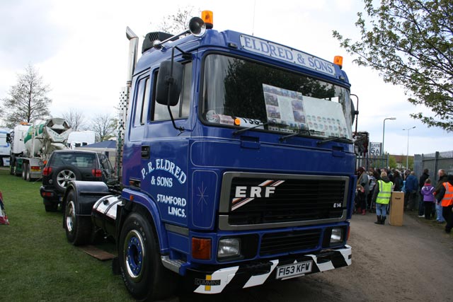 Una tractora como este ERF E14, con cabina de material compuesto y motor Cummins 14 litros era un camión fantástico en los 80.