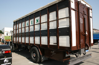 Impecable carrocería ganadera la de este Pegaso Europa.