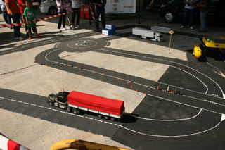 Tampoco faltaron minicamiones de radio control.