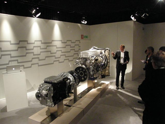El primer motor disponible Euro 6 para los nuevos Volvo FH será el 13 litros de 460 CV Turbocompound.