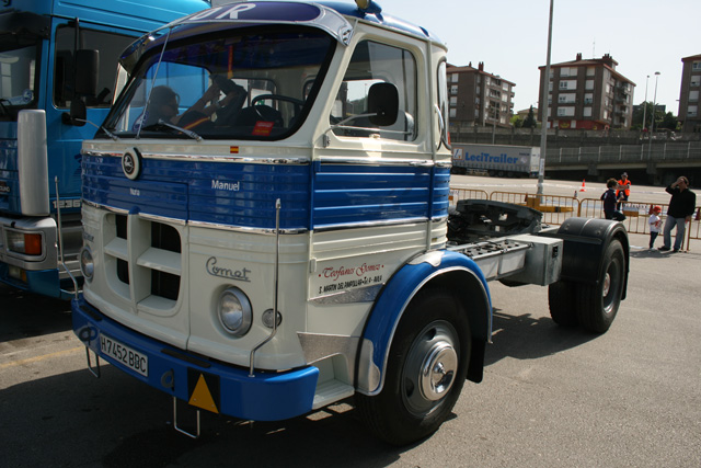 Una rarísima unidad de Pegaso Comet en versión tractora.