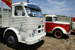 Pegaso Comet y Bedford, así era el transporte hace más de 50 años atrás.