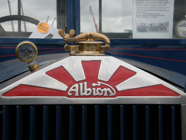 Albion con sede en Escocia se mantiene actualmente como fabricante de componentes.