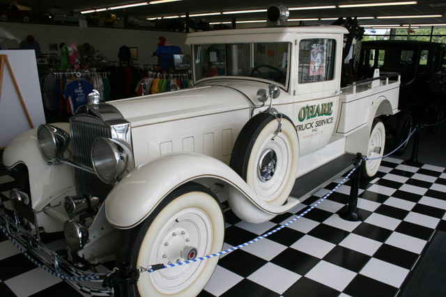 Turismo de lujo Packard modificado como grúa de rescate de 1929.