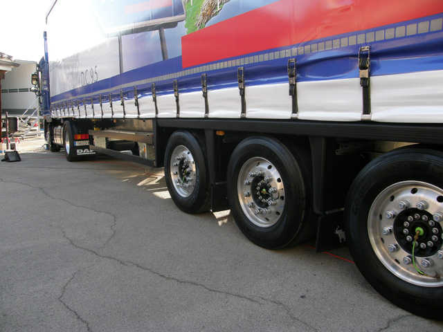 Schmitz Cargobull garantiza su marca propia de ejes durante un millón de kilómetros.