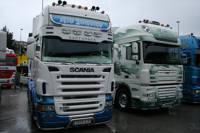 Scania Topline junto a DAF XF105 Super Space Cab.