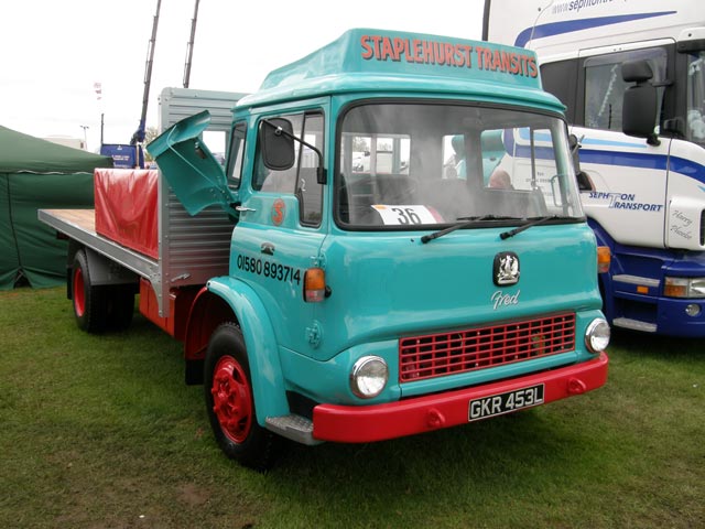 Bedford, en este caso una filial británica de la General Motors, fabricó modelos muy interesantes.