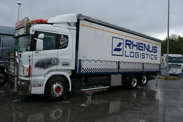 Buen trabajo de personalización sobre este rígido Scania con Tautliner.