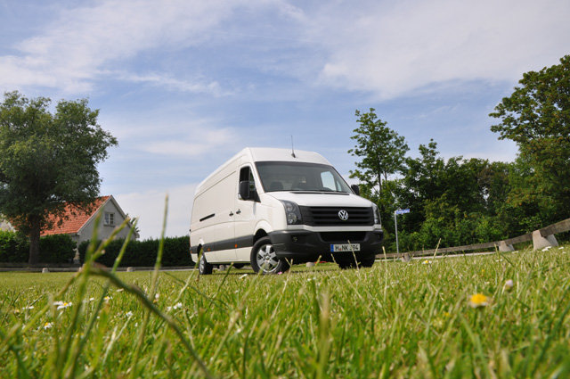 Los motores de dos litros diesel del Crafter ofrecen hasta 163 CV de potencia máxima.