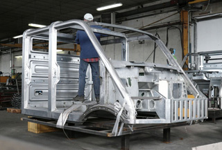 Estructura de la cabina doble del Bremach Lynx.