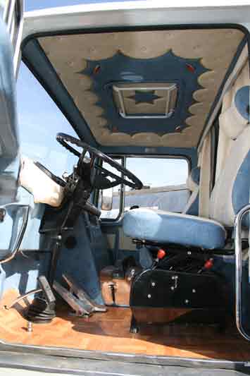 El interior de los cabina cuadrada de Pegaso fue de comodidad revolucionaria al aparecer.