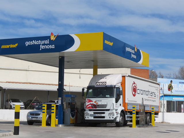 El repostaje no es complicado ya que existen varios puntos para el GNC