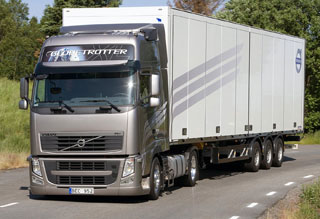 Tractora Volvo FH versión Gran Volumen.