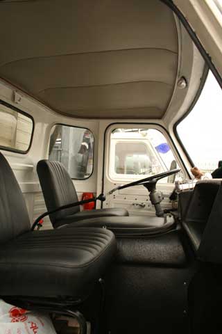 Los Comet contaban con una cabina compacta y de interior simple.