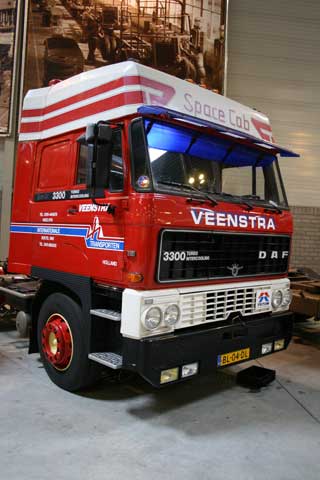 La primera cabina europea de techo sobre elevado: el DAF 3300 Space Cab.
