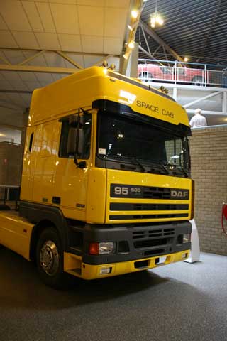 La Serie 95 en versión Space Cab de 500CV es de lo más moderno que encontramos en el museo.