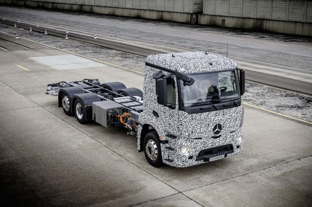 El Mercedes eTruck es una realidad, 26 toneladas de MA con motorización 100 por 100 eléctrica.