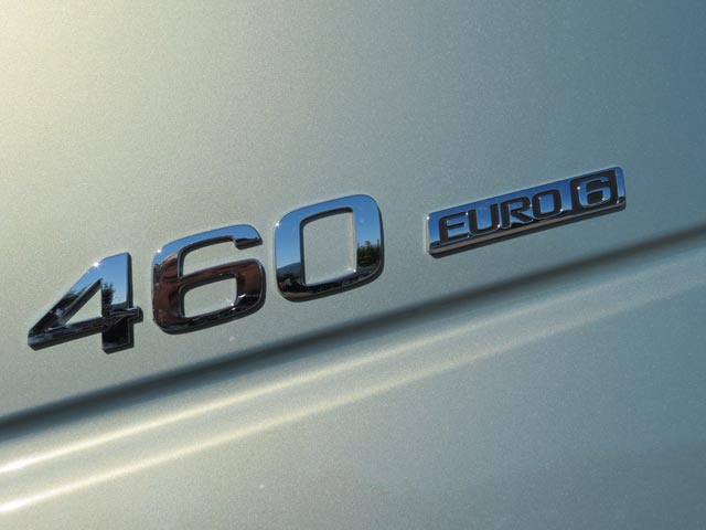 El 6 cilindros en línea ahora rinde 460 CV cumpliendo la norma Euro 6.