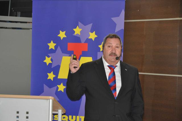 Javier del Mazo de Schmitz Cargobull Ibérica