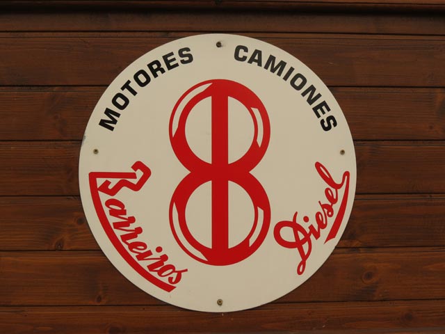 De las iniciales de Eduardo Barreiros nace el logo de la marca.
