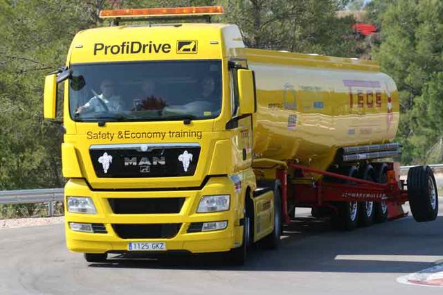 La tractora MAN TGX incorpora los últimos sistemas de seguridad para demostrar su uso.