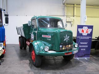 Camión Henschel de obras en versión volquete.