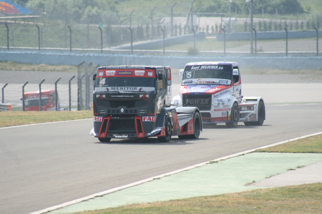 El Freightliner de Vrsecky es el único invitado a la lucha entre MAN y Renault.