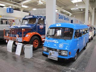 Furgón ligero Mercedes Benz de los años 70.