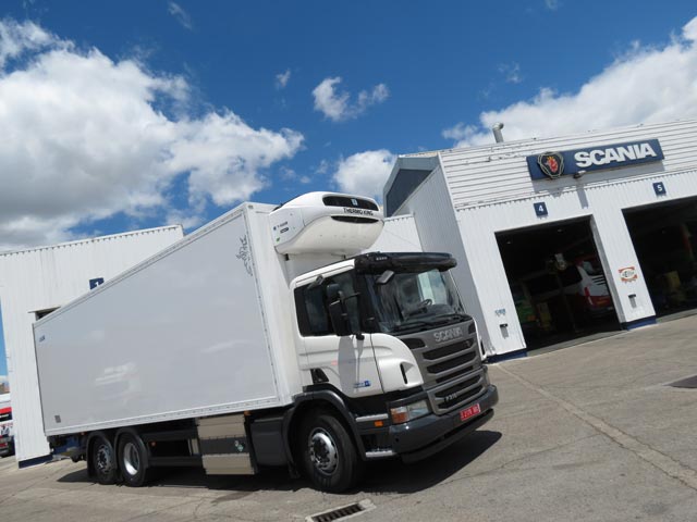 Con el motor 9,3 litros en versión 310 CV alimentado a gas este Scania ofrece 300 kms de autonomía.