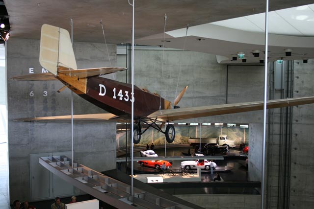 El museo Mercedes de Stuttgart contiene todo tipo de vehículos con mecánica Mercedes.