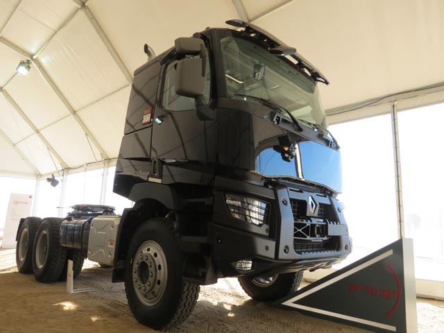 En parte gracias a las llantas de 24 pulgadas el Renault Serie K ofrece el mejor ángulo de ataque.