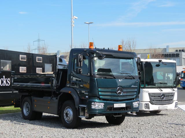 El Mercedes Benz Atego también está disponibles con tracción 4X4 y chasis todoterreno.