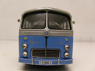 Frontal del Pegaso Z-403.
