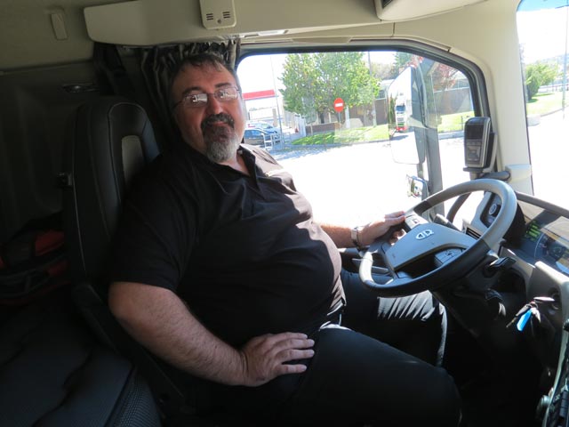 Nos sorprendió al volante del nuevo Volvo FH 460 la eficacia de las ayudas electrónicas a la conducción que equipa.