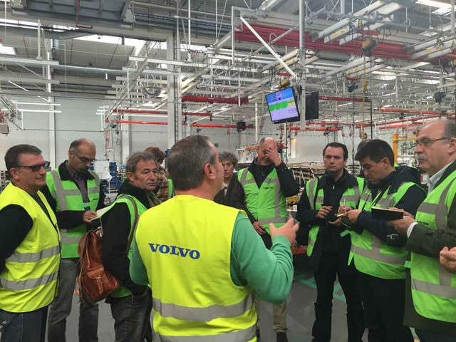 Personal de producción del Volvo FH