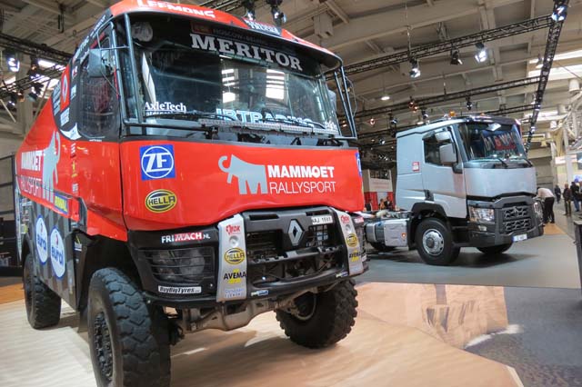 Renault K 4X4 participante en el raid Dakar