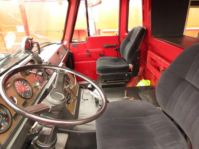 El interior de la cabina Dodge C17 provenía del diseño original Barreiros.