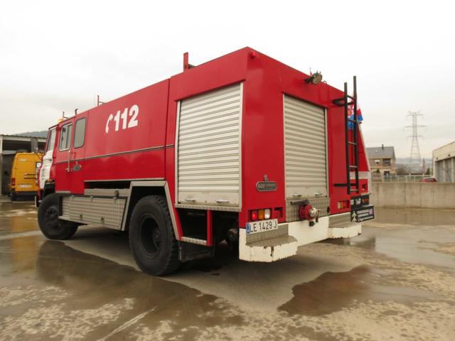 La carrocería del Dodge lo convertía en un camión autobomba urbano, era obra de Saval Kronenburg.