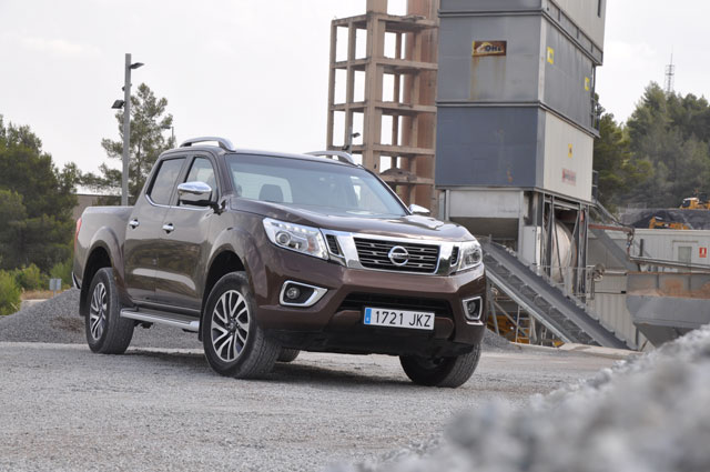 Probamos el nuevo Nissan NP300 Navara por todas las superfícies posibles